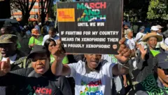 Awọn to n ṣe ifẹhonuhan tako awọn alejo ni South Afrika