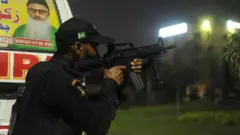 পুলিশের অভিযান