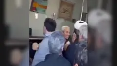 ورود معترضان به ساختمان بورس تهران