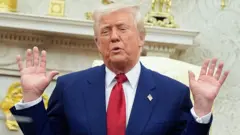 டிரம்ப் சீனாவுடன் தீவிரமாக மோதுவது ஏன்? உலகளாவிய வர்த்தகத்தில் இதன் தாக்கம் என்ன?