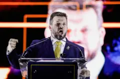 O libertário Johannes Kaiser após reconhecer sua derrota em 16 de novembro