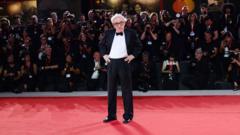 Woody Allen no tapete vermelho do Festivalroleta generatorVeneza