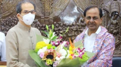 Uddhav Thackeray, KCR
