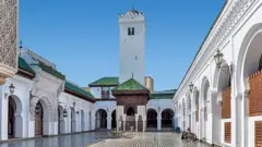 القرويين