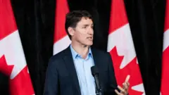 கனடா: தற்காலிக வெளிநாட்டுப் பணியாளர்களை குறைக்கும் ஜஸ்டின் ட்ரூடோ அரசு - விளைவுகள் என்ன?