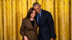 Kamala Harris ve Barack Obama