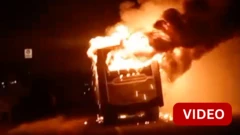 தூத்துக்குடியில் திடீரென தீப்பிடித்து எரிந்த அரசுப் பேருந்து