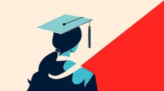 ဘွဲ့ဝတ်စုံဝတ်ထားပြီး ကျောပေးထားတဲ့ မိန်းက‌လေးငယ် တစ်ဦး သရုပ်ဖော်ပုံ 