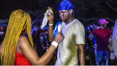 Pipo wey dey dance for party