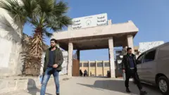 الجامعات السورية تعاني من قلة الموارد وقدم المعدات والمناهج