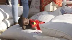 የተራበ ህፃን ልጅ