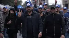 ميليشيا "أصحاب القبعات الزرقاء"