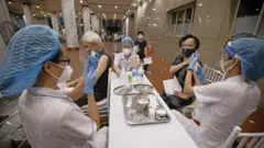 Tiêm vaccine Covid-19 ở Hà Nội ngày 9/9