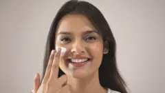 મહિલા