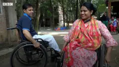 হুইলচেয়ারে প্রেম