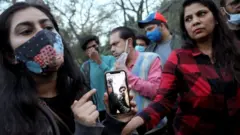 यूक्रेन में फंसे भारतीय छात्र