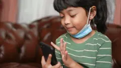 चीनः व्हीडिओ गेम खेळण्याचं व्यसन मोडून काढण्यासाठी चीन इतका गंभीर का आहे?
