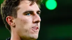 पॅट कमिन्स, केकेआर