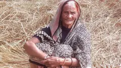 প্রবীণ গ্রামীণ নারী