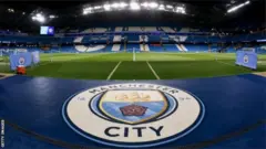 Mu mukino ubanza wabareye ku kibuga Santiago Bernabeu cya Real Madrid ku itariki ya 26 y'ukwezi gushize kwa kabiri, Manchester City yatsinze Real 2 - 1