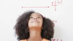 ታዳጊ ሴት
