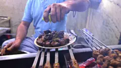 લારી