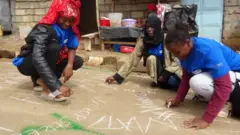 Abakobwa ba Kibera bavuga ko bama bariko barahohoterwa mu nzira iminsi yose