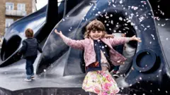 डेन्मार्कमध्ये लॉकडाऊन शिथील झालाय