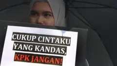Demo di Malang, menentang revisi UU KPK.