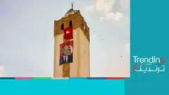 صورة لقيس سعيد على مئذنة مسجد