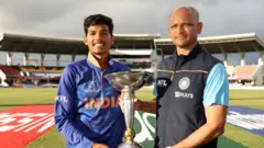 U19 वर्ल्डकप, हृषिकेश कानिटकर, साईराज बहुतुले