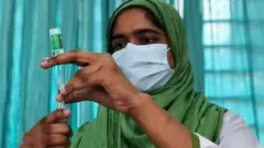 যারা টিকা নিচ্ছেন তারা জানিয়েছেন যে, এই টিকার পার্শ্বপ্রতিক্রিয়া নিয়ে চিন্তিত নন তারা।