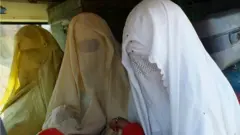 بنوں خواتین