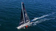 El Malizia II, el velero que llevará a Greta Thunberg a las cumbres del clima.