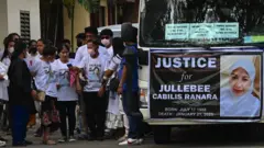 قالت وزيرة العمال المهاجرين الفلبينية سوزان أوبل إن رفات جوليبي رانارا أعيدت إلى بلادها من الكويت ليل الجمعة.