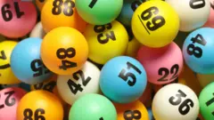 Bolas com números de loteria