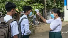စစ်ကောင်စီရဲ့ တက္ကသိုလ်ဝင်တန်းစာမေးပွဲရလဒ်ကို ဖက်ဒရယ်ပညာရေးစနစ်မှာလက်ခံမှာမဟုတ်ဘူးလို့ NUG ကြေညာ