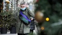 Під час локдауну українці не зможуть купувати побутову хімію? Уряд пояснив