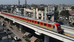 Pakistan Metro