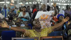 Pipo wey dey pray for Church