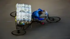 ரிக்‌ஷா தொழிலாளி (கோப்புப் படம்)