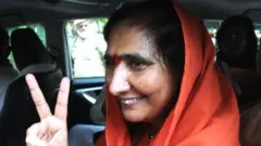 బాబ్రీ మసీదు విధ్వంసం కేసులో నిర్దోషిగా రుజువైన వారిలో సాధ్వి రితంబర ఒకరు