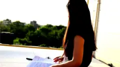 ਕੁੜੀਆਂ ਦੇ ਕੱਪੜੇ