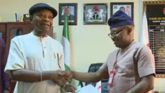 Arthur Eze na onye ọrụ EFCC