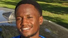 Joshua Mollel en Israel.
