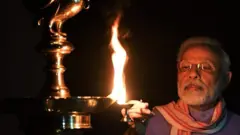 मोदी