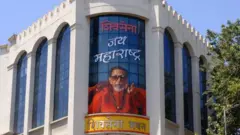 शिवसेना भवनाबद्दल तुम्हाला या 5 गोष्टी माहिती आहेत का?