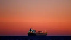 Танкер на рейде Марселя