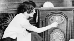 رادیو ۱۱۰ ساله شد، اما کهنه نشد