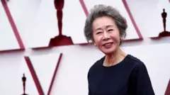 제93회 시상식에 참석한 윤여정